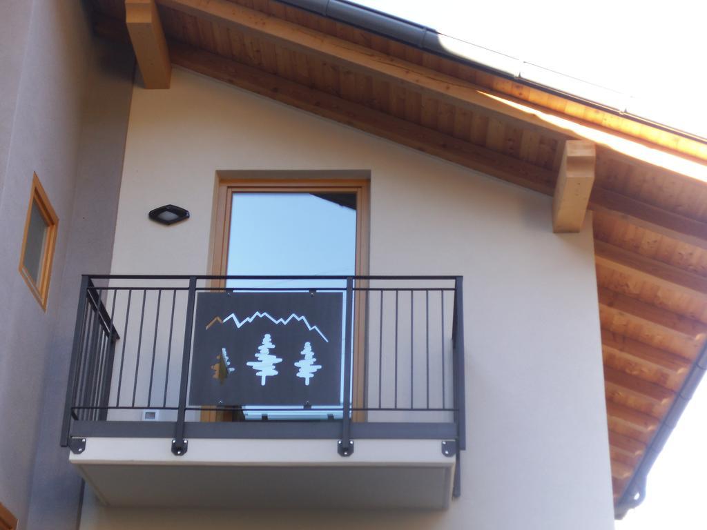 Aparthotel Dolomites Living&Relax Commezzadura Quarto foto